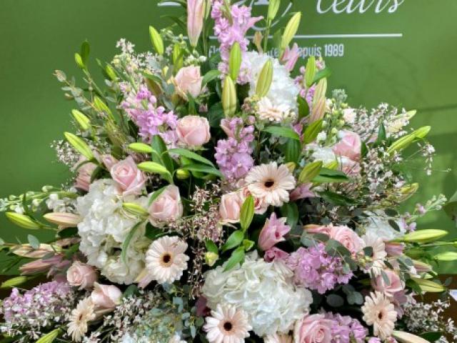 Réalisation de fleurs pour du deuil par votre fleuriste créateur Fior Fleurs à Nice